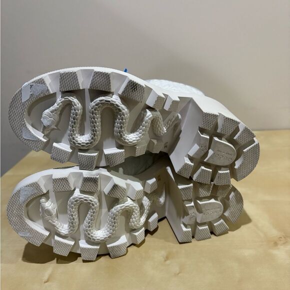 Gucci Trip Zip Front Ankle Boots White Rhombus GG Quilted Block Heel - Picture 5 of 10